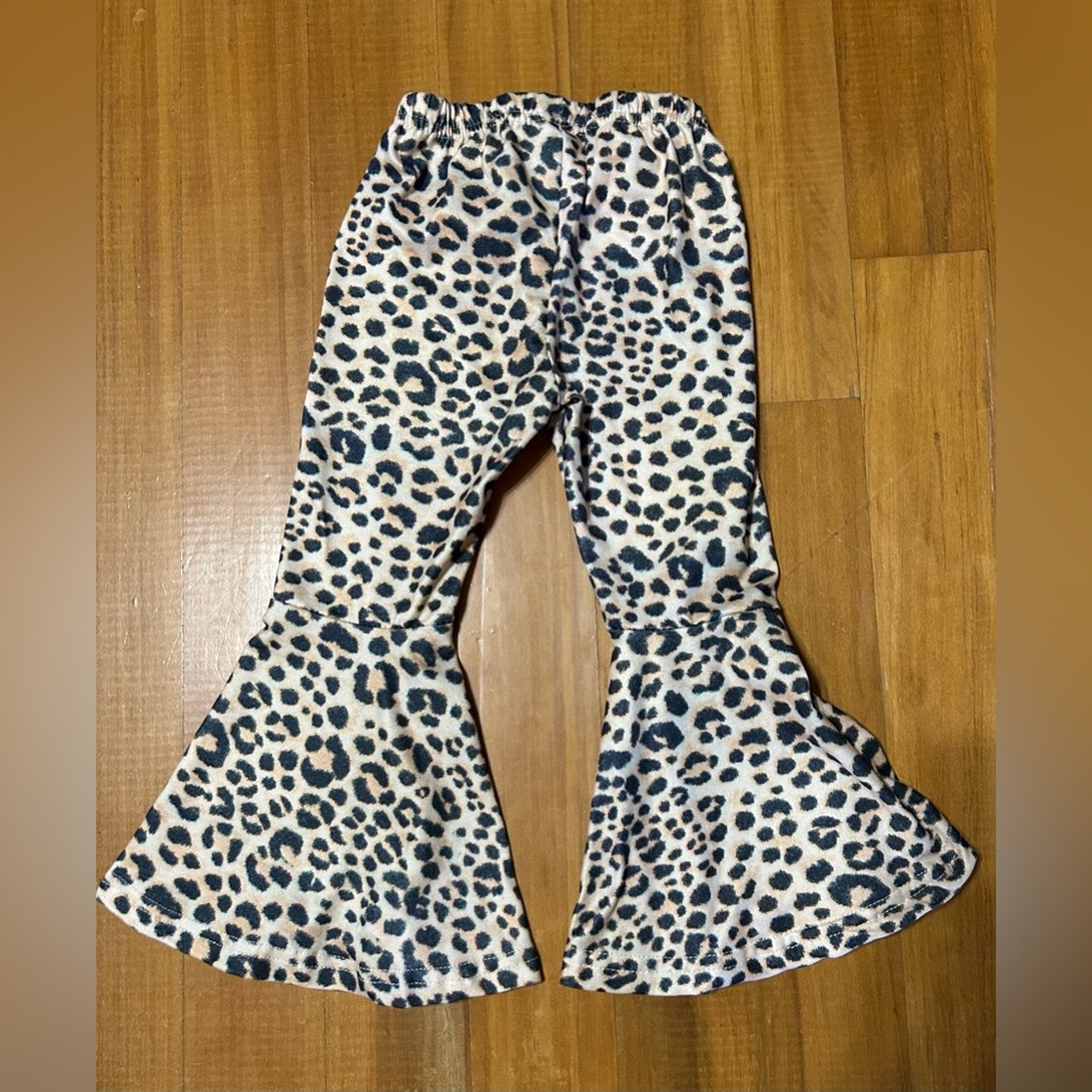 Burgundy "Joy" Leopard Ruffle Outfit /size Small / Retails $40 - Picture 3 of 6